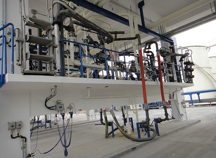 液下裝卸車鶴管圖 液下裝卸車鶴管圖